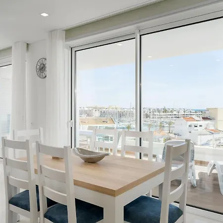 Διαμέρισμα Gorgeous Marina View Apartment, Close To The Beach Λάγος