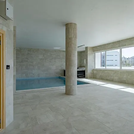 Διαμέρισμα Gorgeous Marina View Apartment, Close To The Beach *