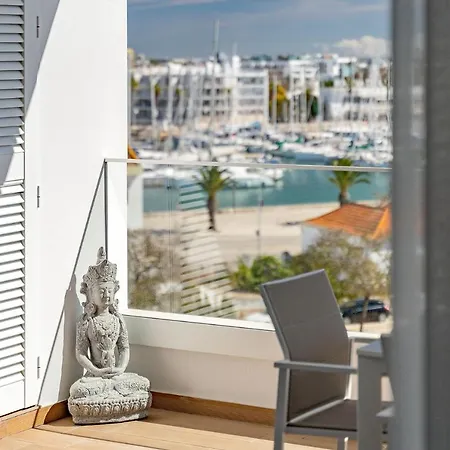 Διαμέρισμα Gorgeous Marina View Apartment, Close To The Beach *