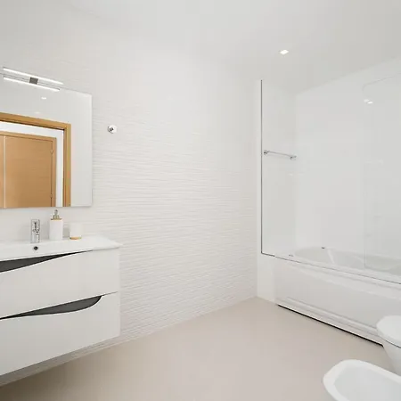 Διαμέρισμα Gorgeous Marina View Apartment, Close To The Beach Λάγος
