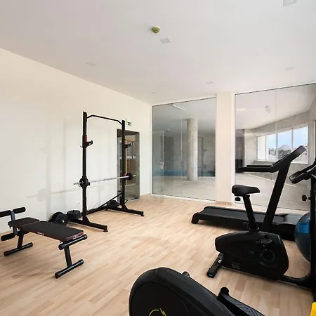 Gorgeous Marina View Apartment, Close To The Beach Διαμέρισμα