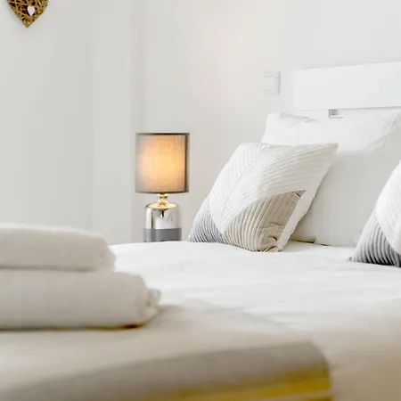 Gorgeous Marina View Apartment, Close To The Beach Λάγος