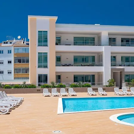 Gorgeous Marina View Apartment, Close To The Beach